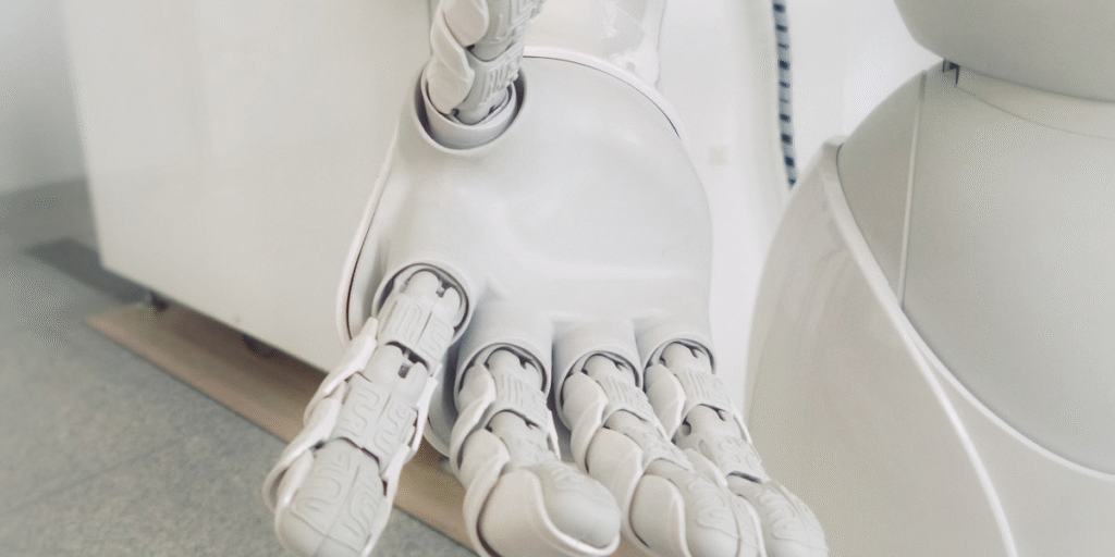 Modern AI customer service platforms provide real-time insights and automation